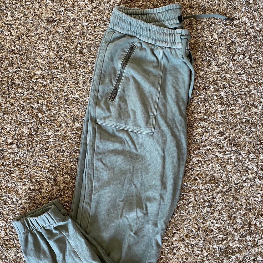 Athleta Farallon Joggers in Vintage Palm Green